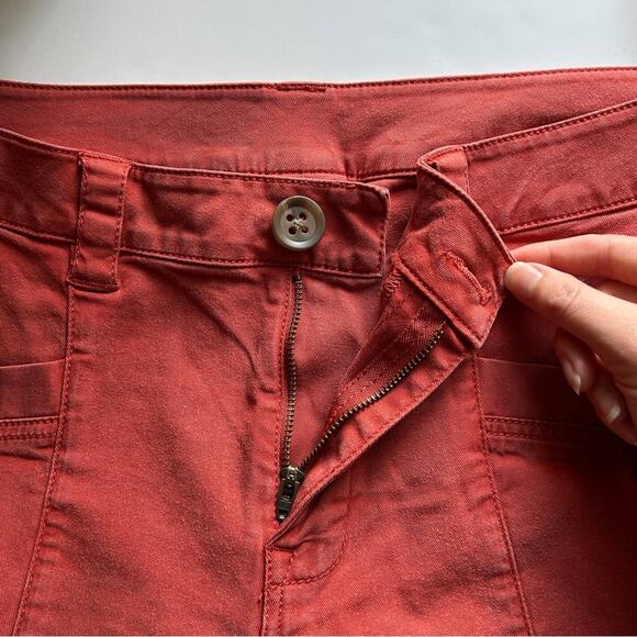 CAbi Burnt Orange Mid-Rise Straight Leg Pockets Center Seam Khaki Pants Size 10 - Picture 10 of 13